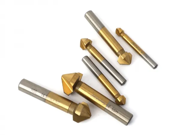Three-Blades Chamfering Cutter Drill Bit