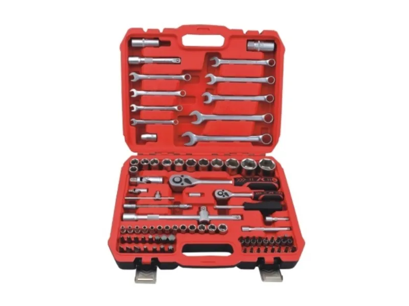 82Pcs 1/4" & 1/2" Dr. Socket Set